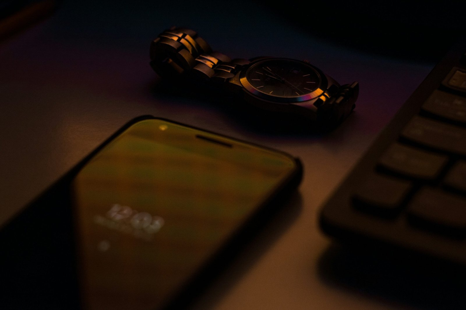Have you lost your iphone? Checkout the steps to track your phone online
