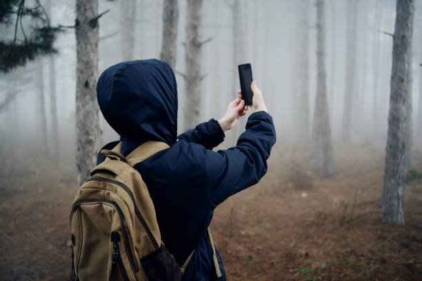 <strong>How can I track the IMEI number on my phone?</strong>